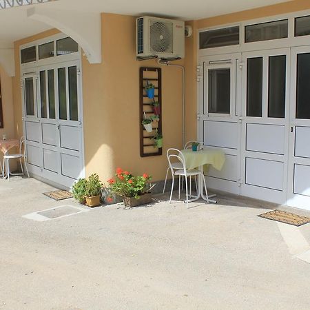 Rooms & Studio Bellina Skradin Exteriör bild