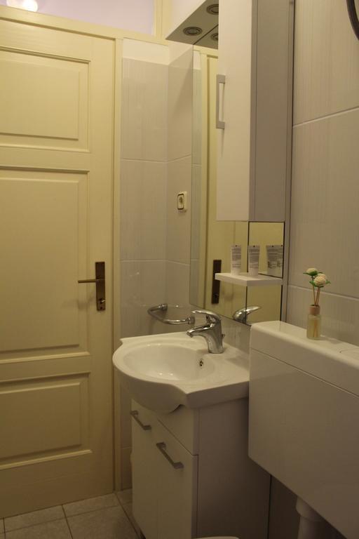 Rooms & Studio Bellina Skradin Exteriör bild