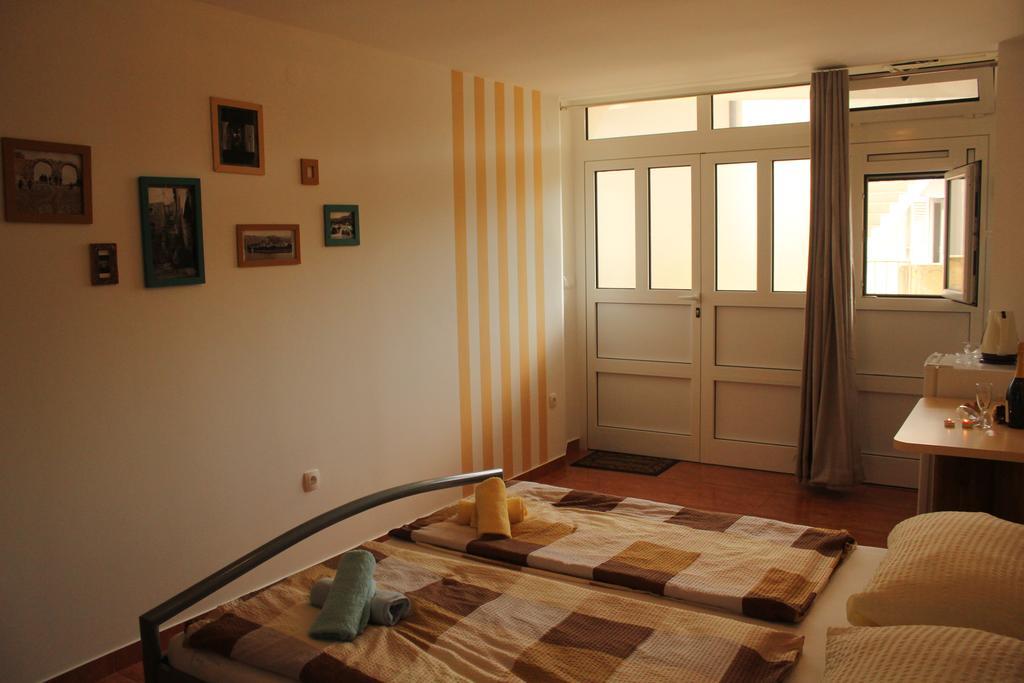 Rooms & Studio Bellina Skradin Exteriör bild